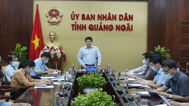 Phó Chủ tịch UBND tỉnh Trần Phước Hiền phát biểu kết luận tại buổi lam việc.