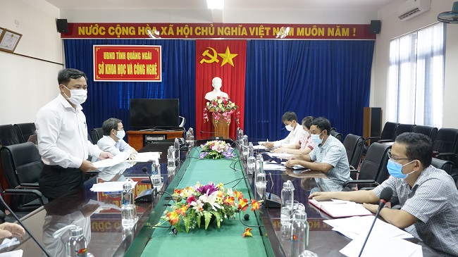ThS. Hồ Trọng Phương, Giám đốc Sở Nông nghiệp và Phát triển nông thôn tỉnh Quảng Ngãi, Chủ tịch Hội đồng, chủ trì buổi làm việc.
