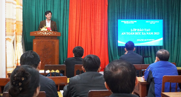 Phó Giám đốc Sở KH&CN Trần Công Hoà phát biểu khai mạc.