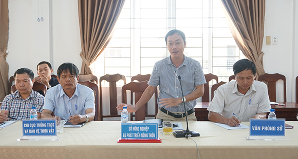 Phó Giám đốc Sở NN&PTNT Võ Quốc Hùng phát biểu ý kiến.