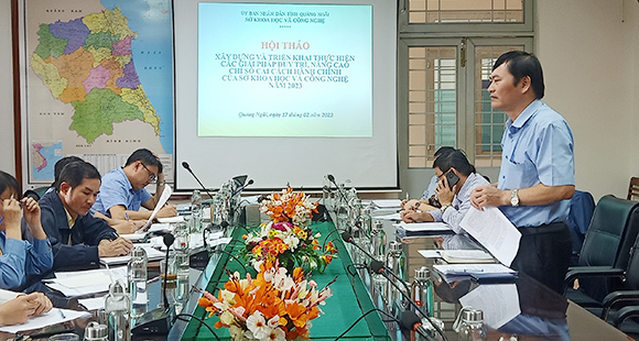 Đồng chí Nguyễn Văn Thành, Tỉnh ủy viên, Giám đốc Sở KH&CN phát biểu tại Hội thảo.