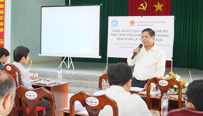 Đại diện lãnh đạo UBND xã Sơn Thủy ý kiến tại Hội nghị
