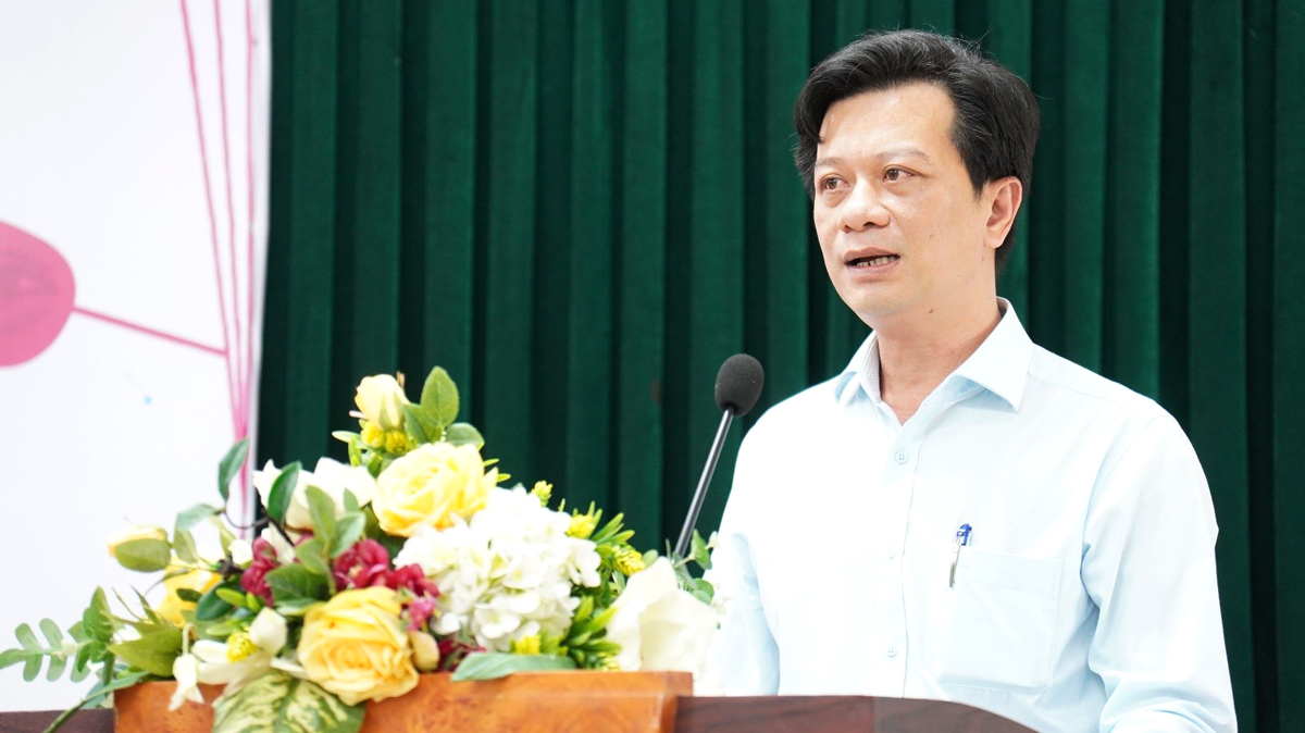 Phó Giám đốc Sở KH&CN Trần Công Hòa phát biểu khai mạc Hội thảo.