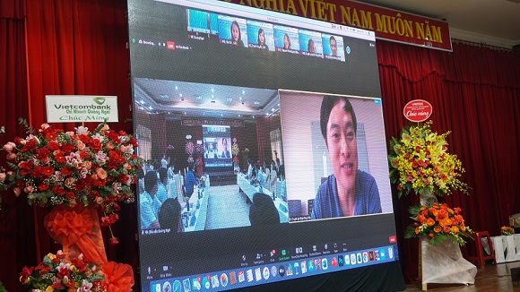 Ông Phạm Duy Hiếu – Chủ tịch Hội đồng quản lý Quỹ Khởi nghiệp Doanh nghiệp Khoa học & Công nghệ Việt Nam (SVF) chia sẻ tại hội thảo.