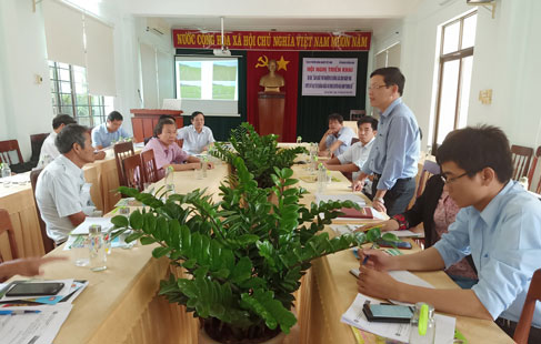 Ông Hồ Ngọc Thanh, Trưởng Phòng quản lý KHCN cơ cở , Sở KH&CN phát biểu tại hội nghị.