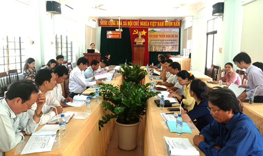 Hội nghị triển khai dự án “Ứng dụng khoa học công nghệ xây dựng mô hình liên kết bền vững trong sản xuất lúa giống xác nhận và gạo chất lượng cao đạt tiêu chuẩn VietGAP tại tỉnh Quảng Ngãi”.