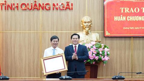 Trao Huân chương Lao động hạng Nhì cho Nguyên Giám đốc Sở Khoa học và Công nghệ Trần Thanh Trường