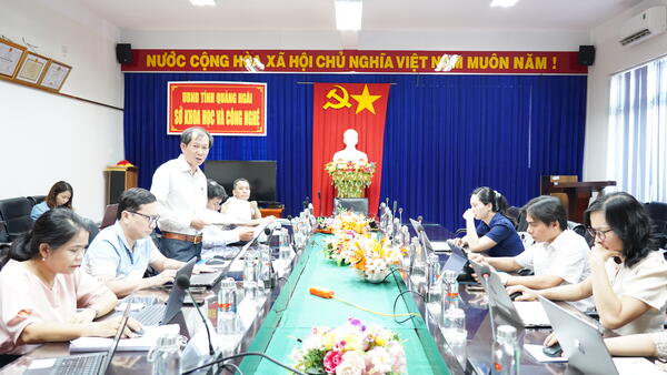 Họp hội đồng tư vấn xác định nhiệm vụ khoa học và công nghệ cấp cơ sở