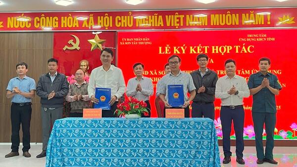 UBND xã Sơn Tây Thượng ký kết thỏa thuận hợp tác phát triển khoa học công nghệ với Trung tâm Ứng dụng khoa học công nghệ tỉnh Quảng Ngãi