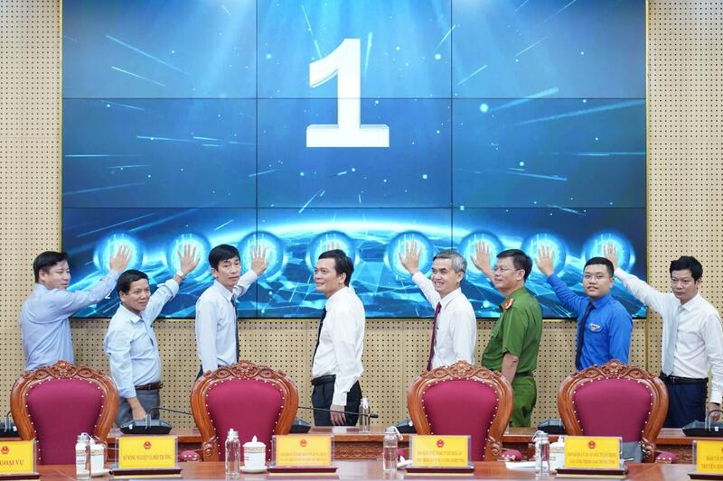 [ẢNH] - Lễ phát động Phong trào “Bình dân học vụ số” trên địa bàn tỉnh Quảng Ngãi