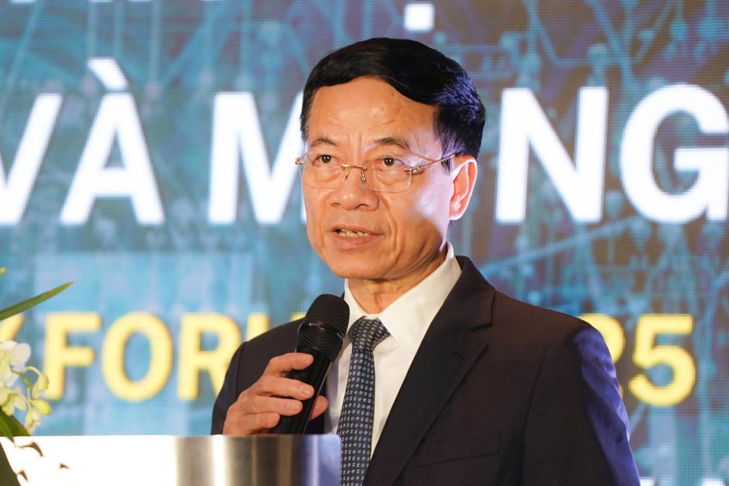 Bộ trưởng Bộ KH&CN Nguyễn Mạnh Hùng phát biểu tại Diễn đàn. Bộ trưởng Bộ KH&CN Nguyễn Mạnh Hùng phát biểu tại Diễn đàn.