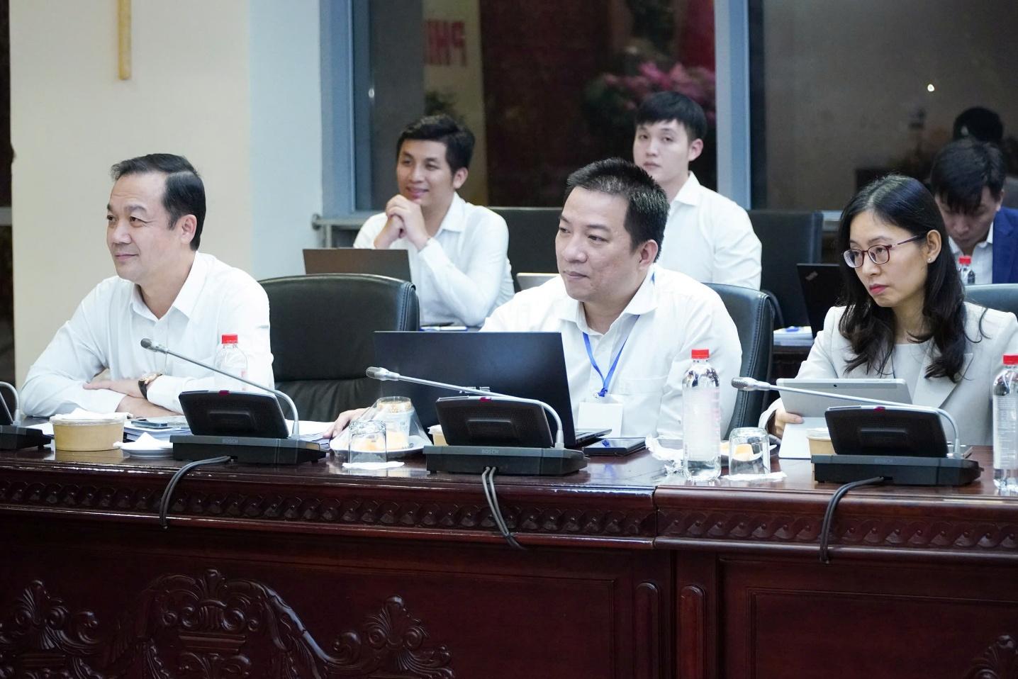 Các đại biểu tham dự Phiên họp. Các đại biểu tham dự Phiên họp.