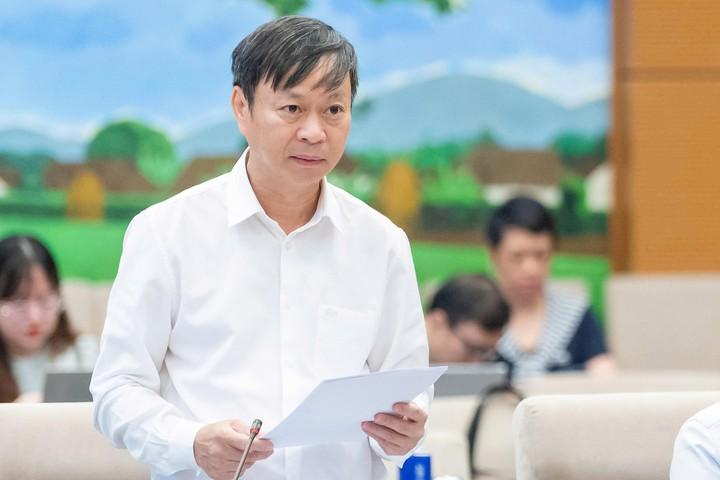 Thứ trưởng Bộ Khoa học và Công nghệ Hoàng Minh trình bày tóm tắt tờ trình về dự án Luật sửa đổi, bổ sung một số điều của Luật Sở hữu trí tuệ. Thứ trưởng Bộ Khoa học và Công nghệ Hoàng Minh trình bày tóm tắt tờ trình về dự án Luật sửa đổi, bổ sung một số điều của Luật Sở hữu trí tuệ.